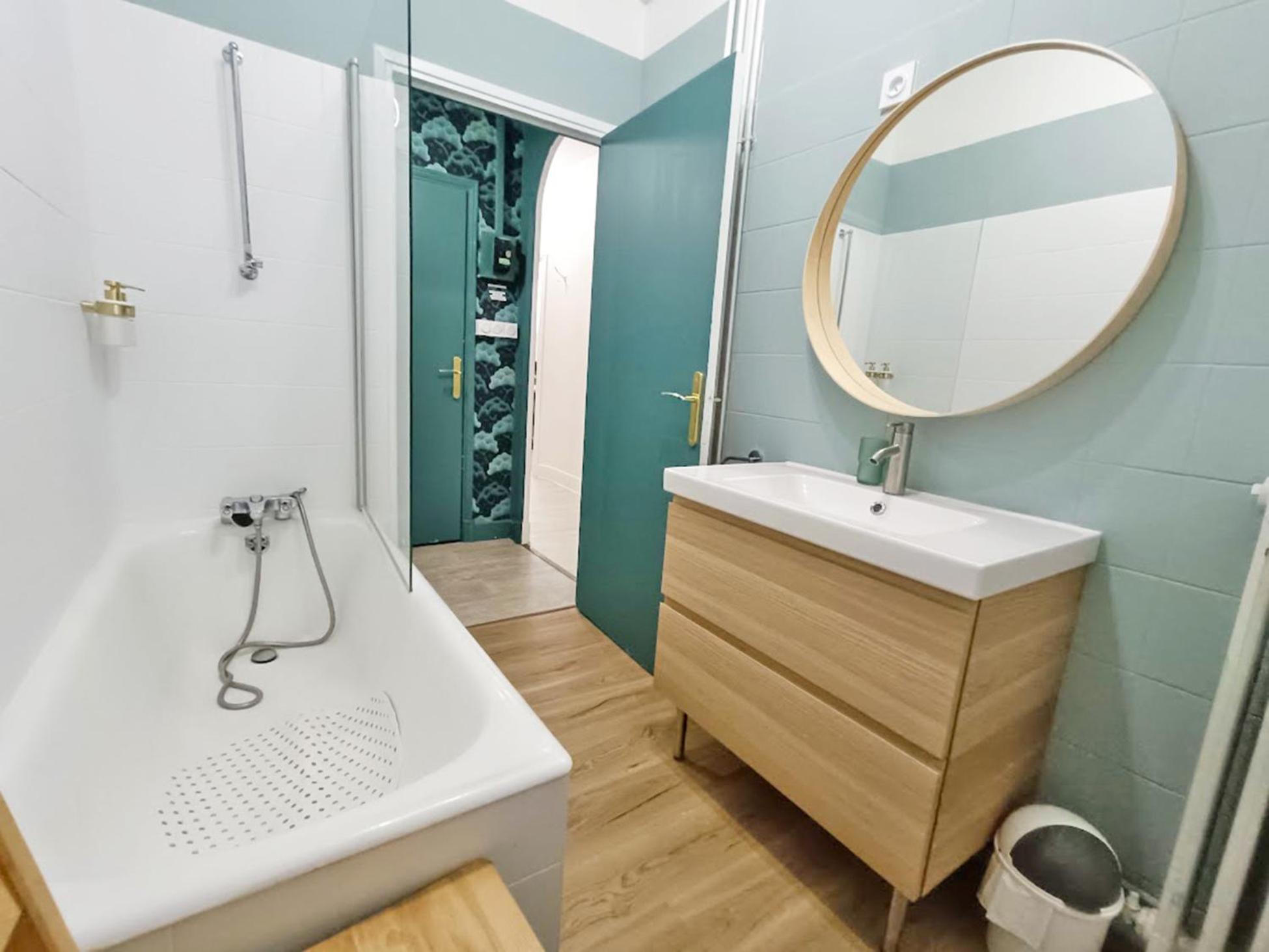 Appartamento Le Telecab', T5, Wifi, Cave, Ascenseur, 8 Personnes Bagnères-de-Luchon Esterno foto